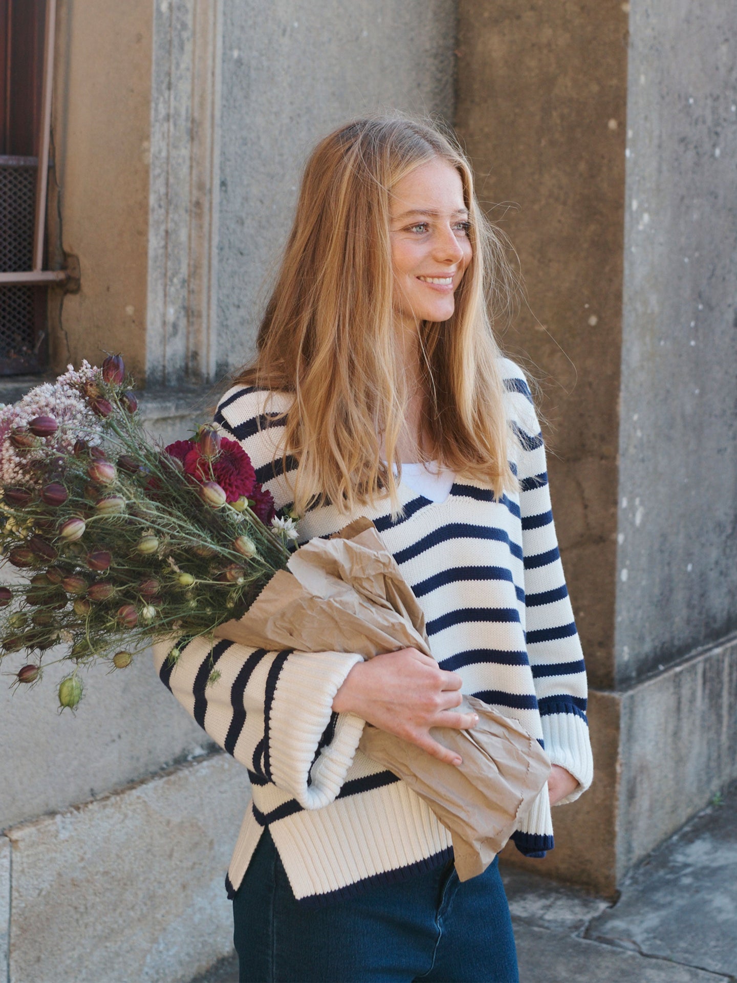 Tilly cotton cashmere blend v neck sweater - Navy Stripe