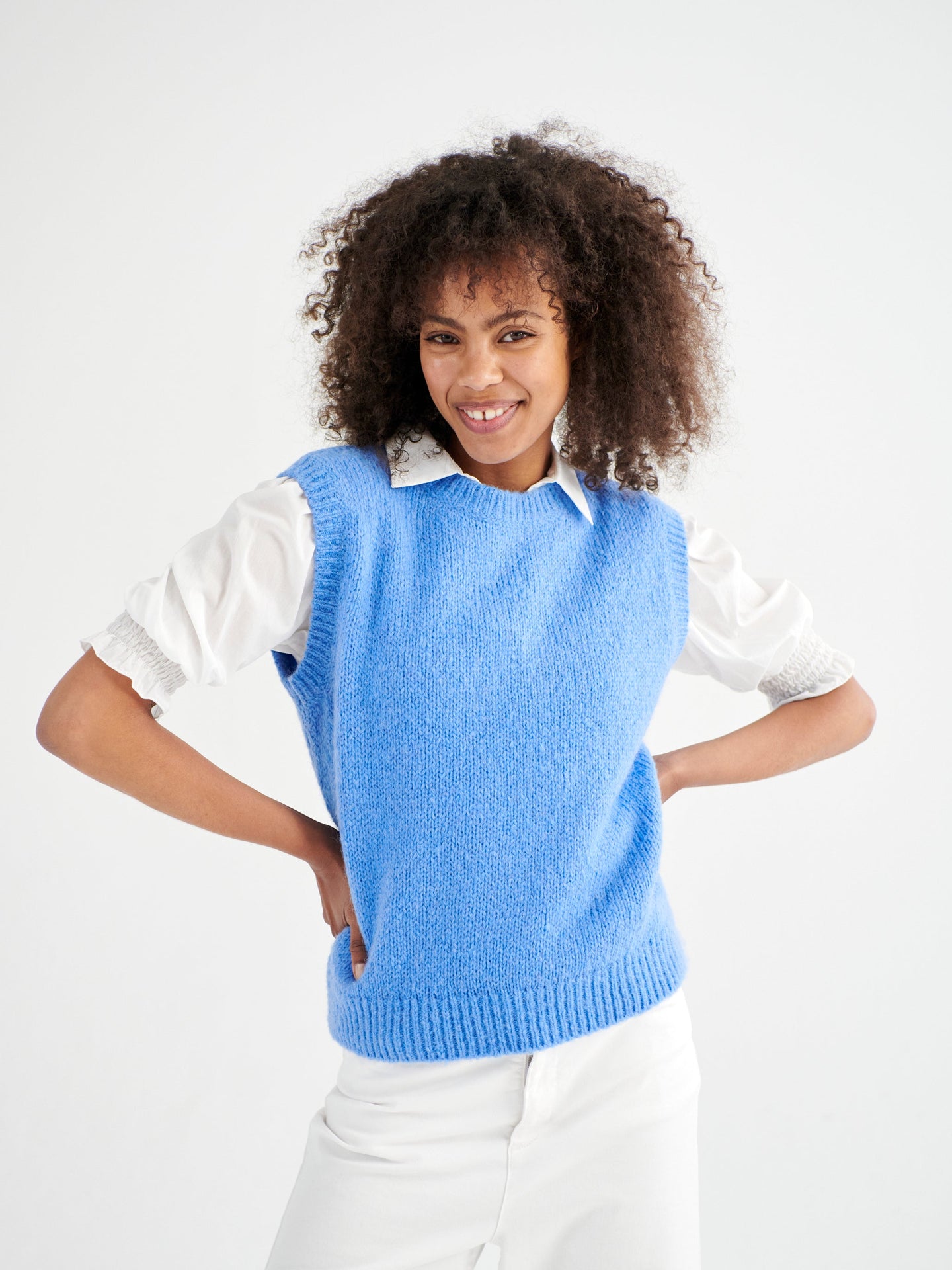 Rosie crew neck chunky knit tank - Blue