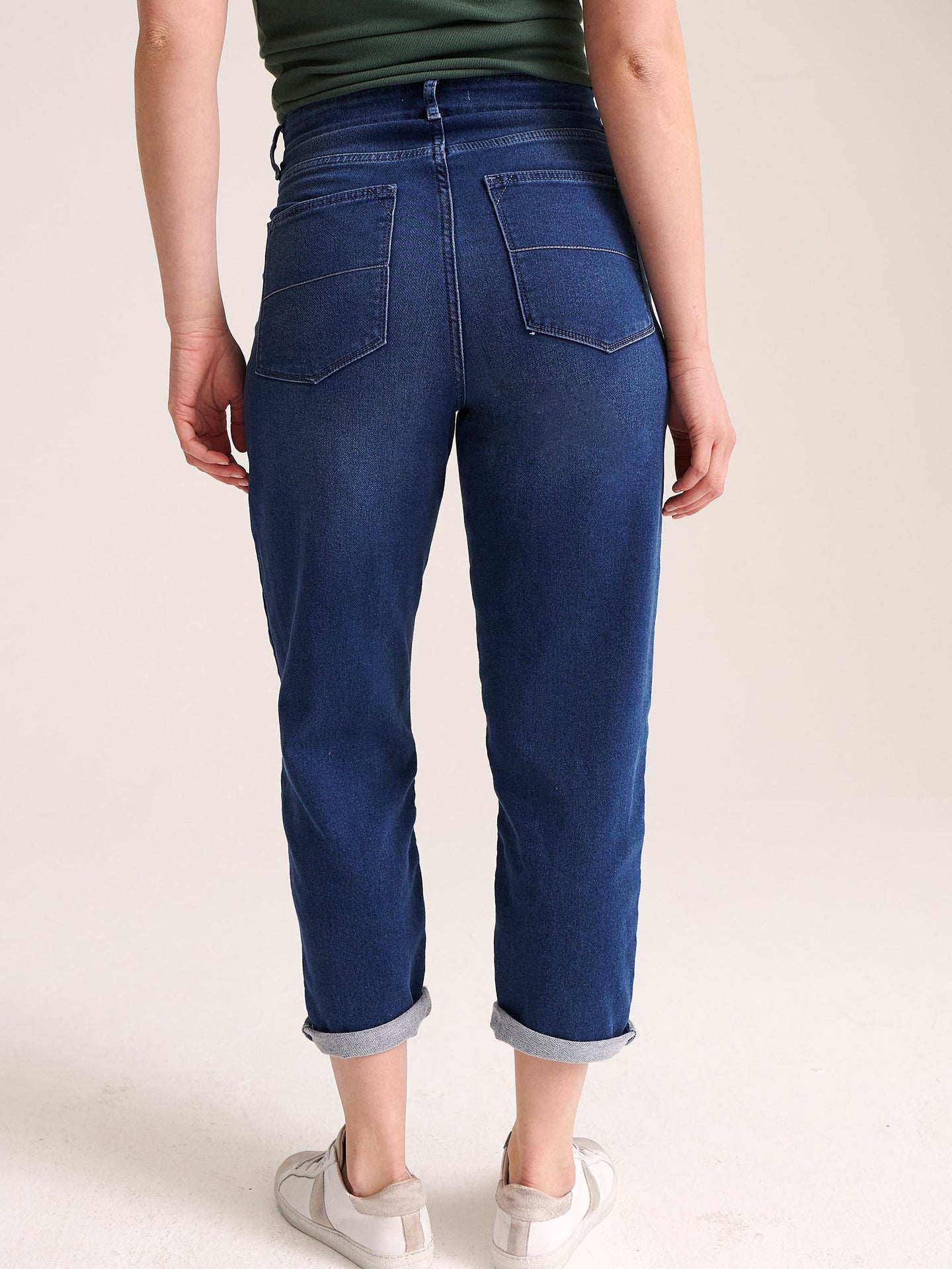 Betty barrel leg jean