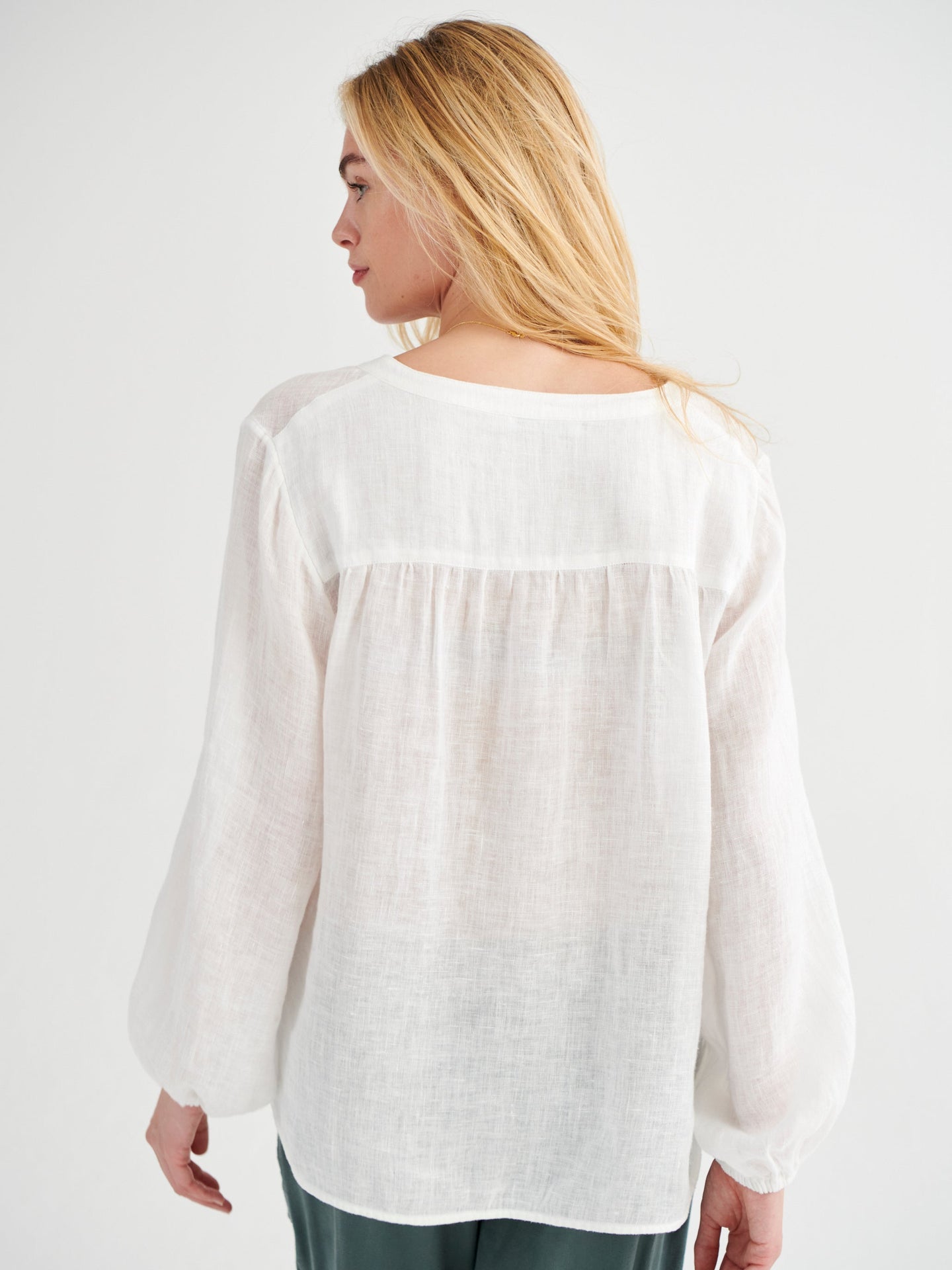 Alice gauze linen patch pocket shirt - White