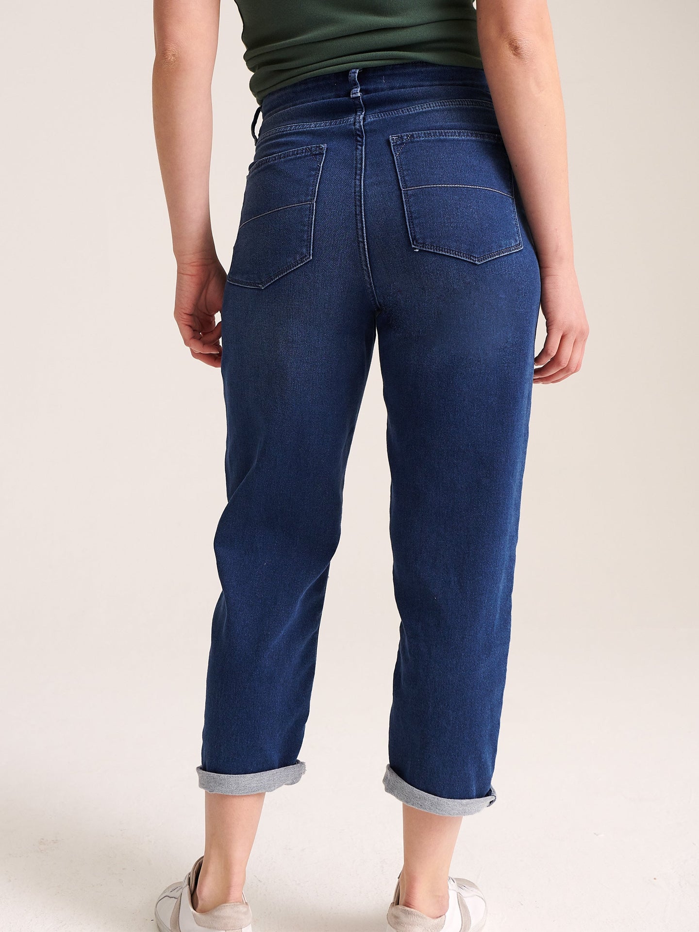 Betty barrel leg jean
