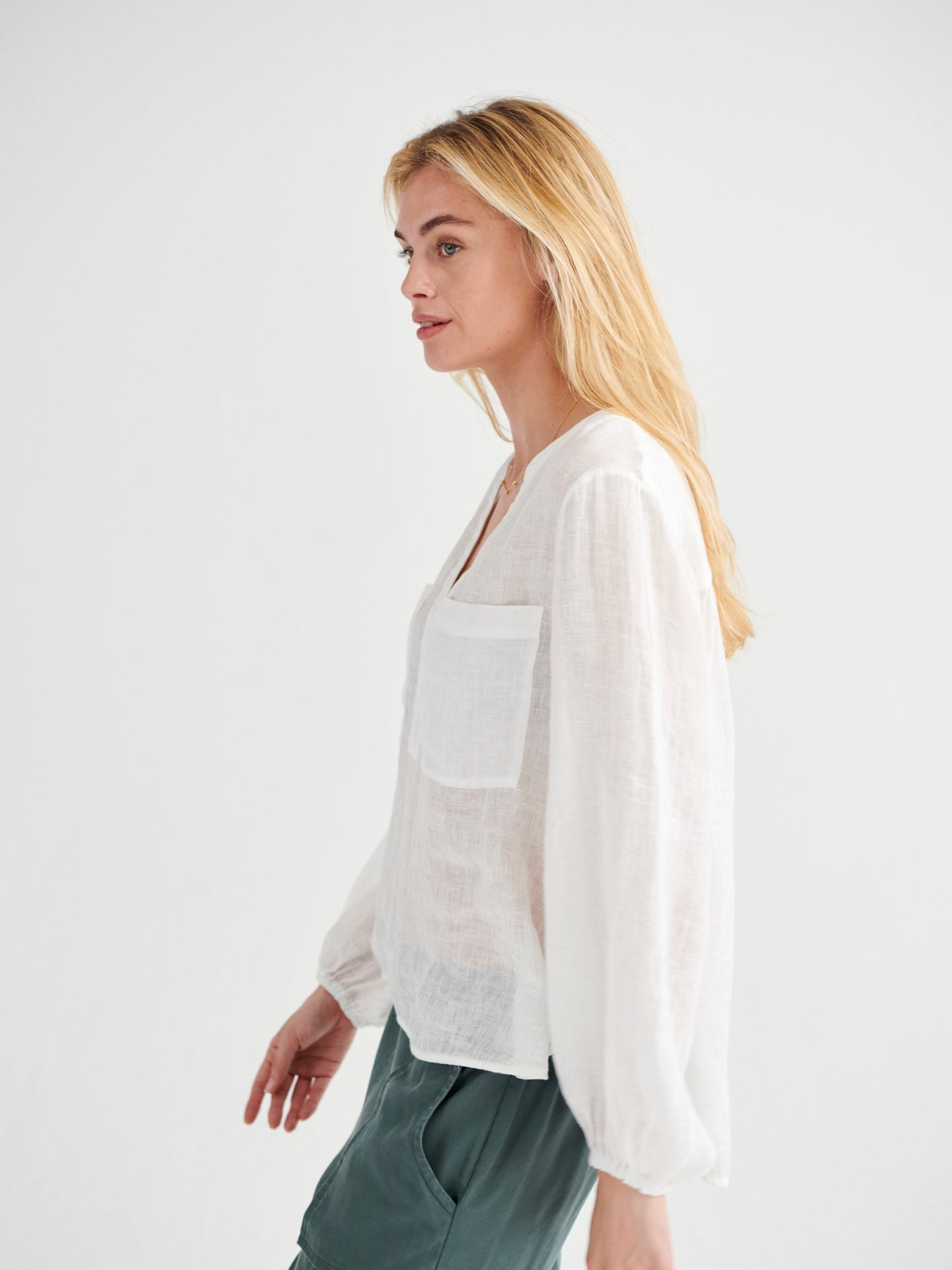 Alice gauze linen patch pocket shirt - White