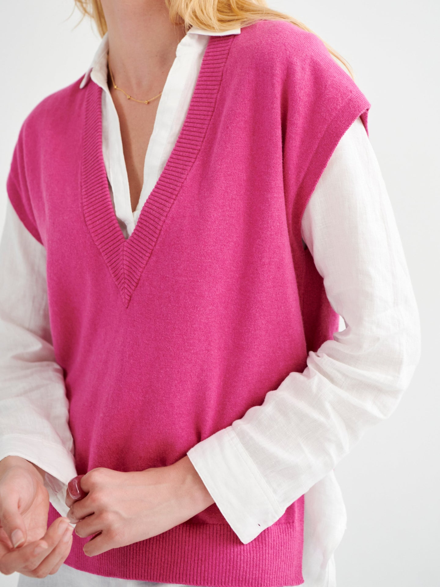 New Willow v-neck tank - Magenta