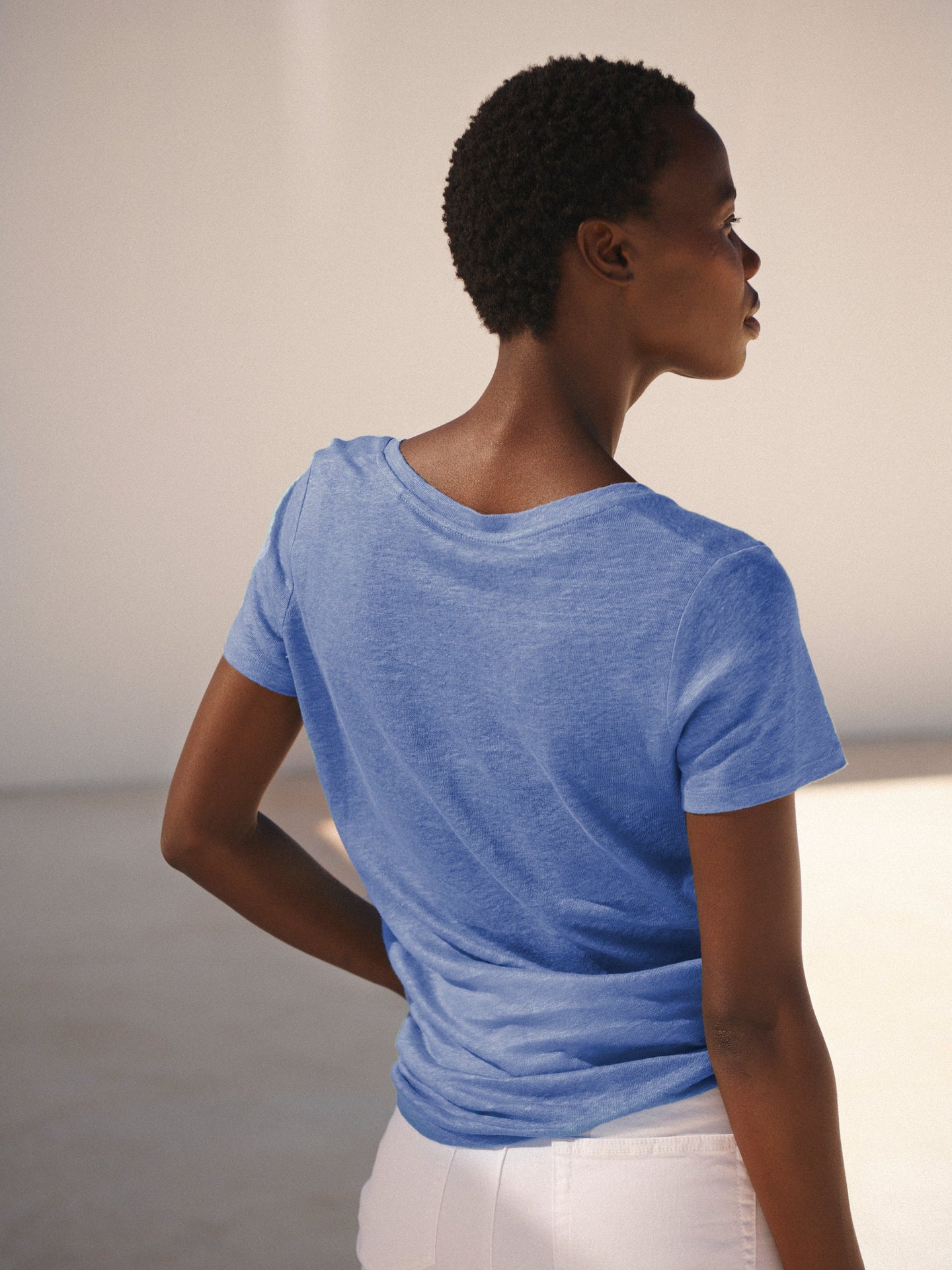 Charlie linen v neck t shirt - Azure