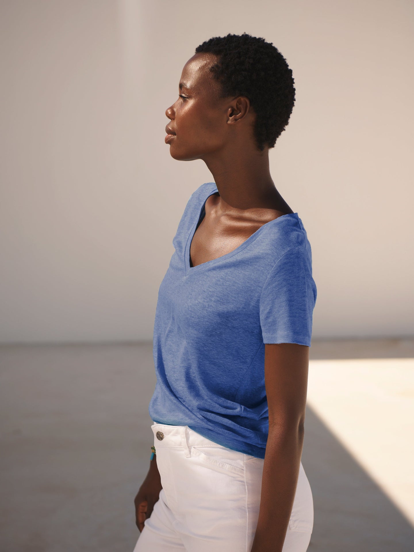 Charlie linen v neck t shirt - Azure