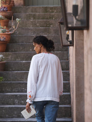 Nisha butterfly bouquet top - White