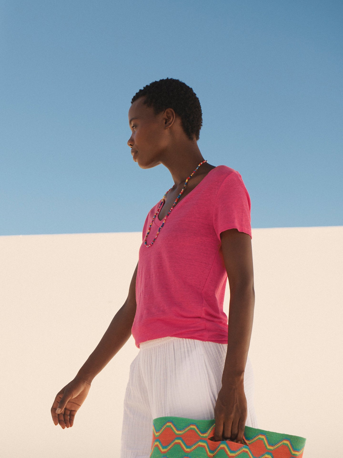 Charlie linen v neck t shirt - Raspberry