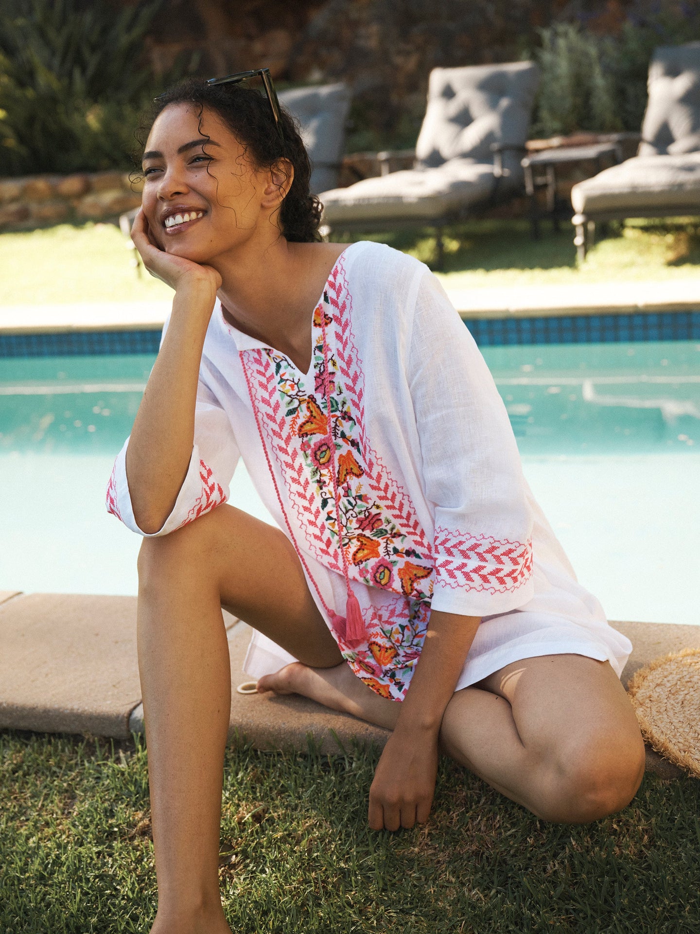 Maria linen embroidered dress - White