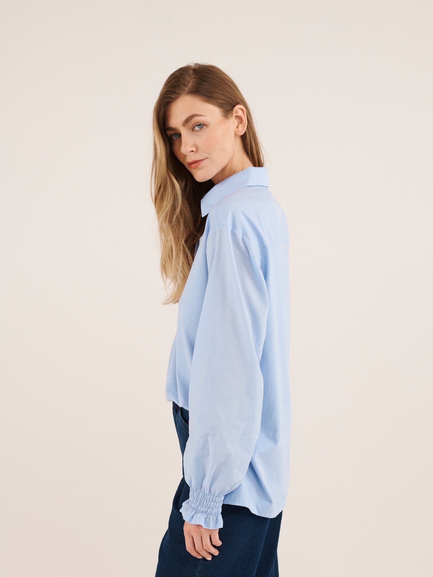 Aria jersey and cotton shirred cuff shirt - Pale Blue