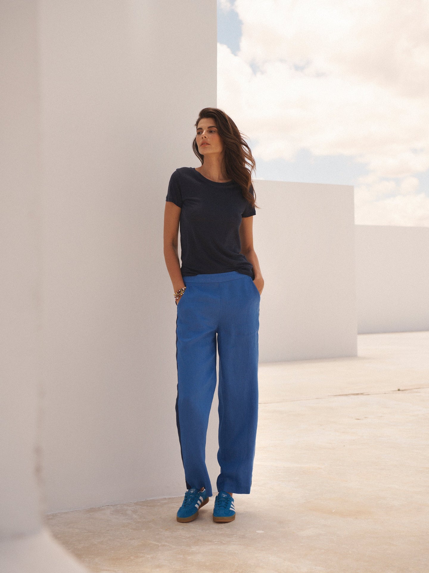 Charlie Linen Crew Neck T-Shirt - Navy