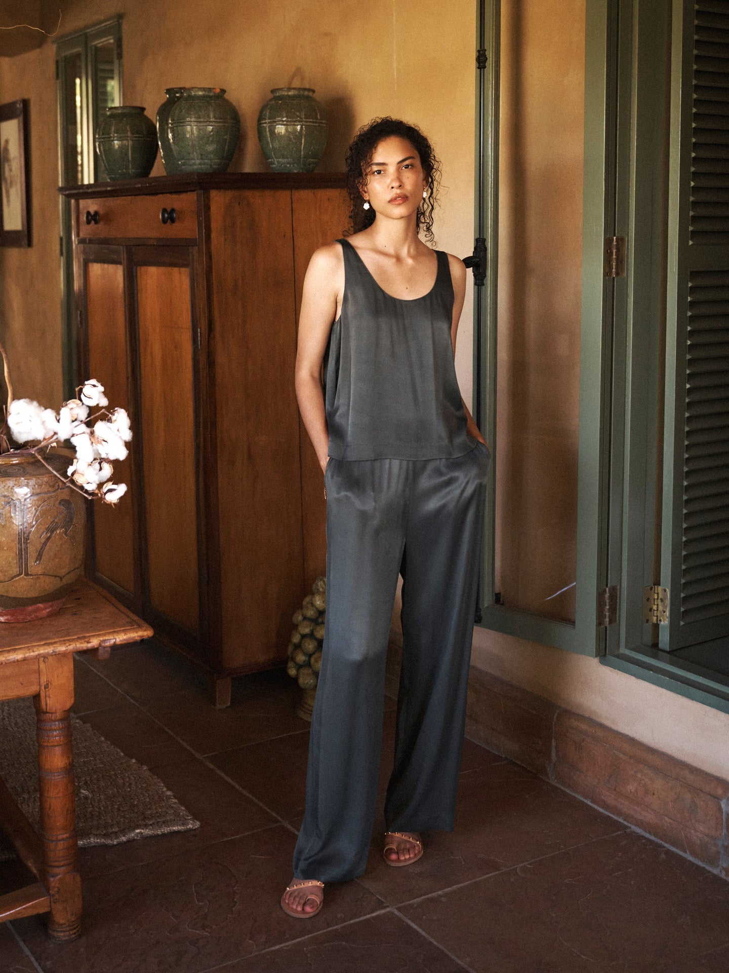 Verity satin reversible vest- Khaki